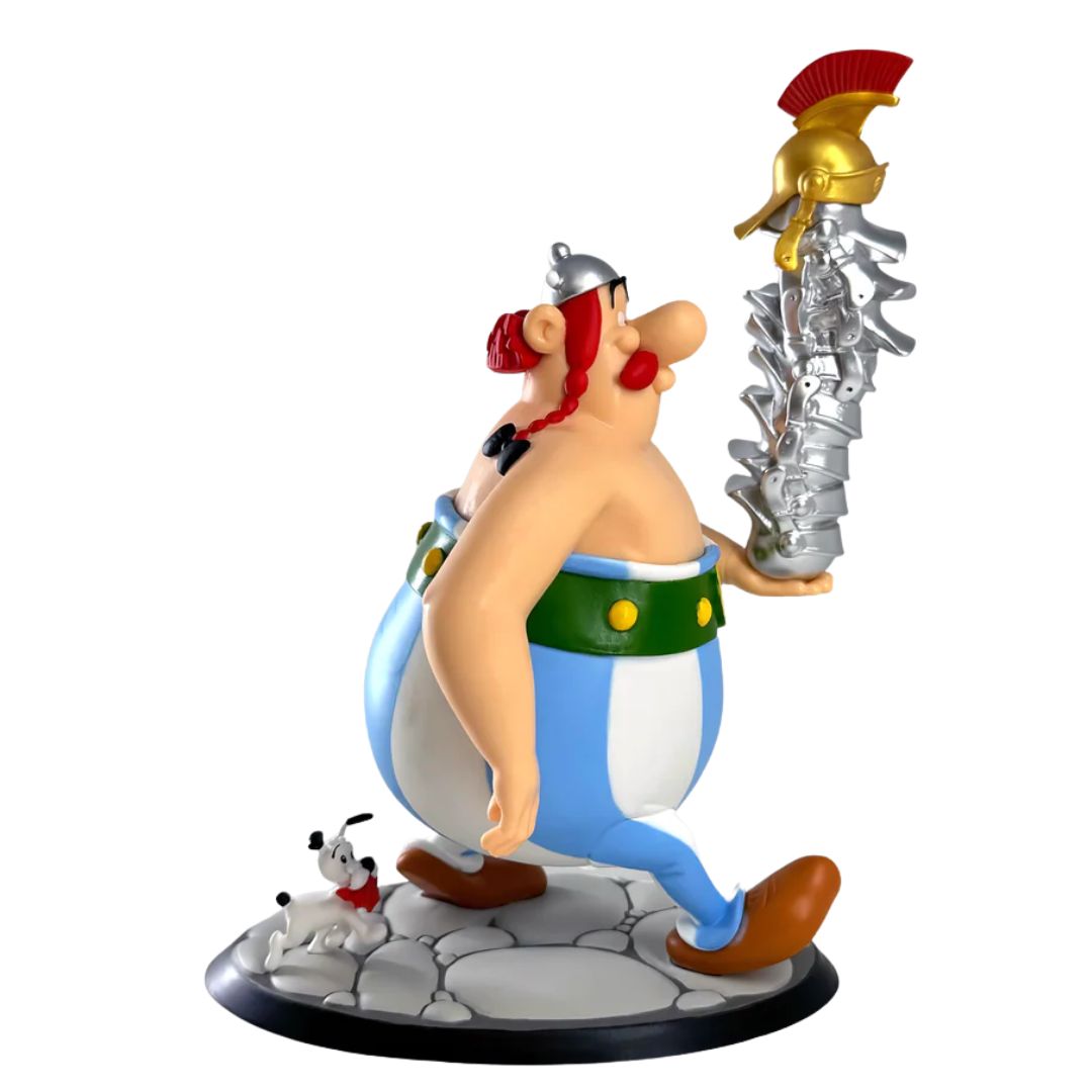 Obelix With Pile Of Helmets Statue By Plastoy