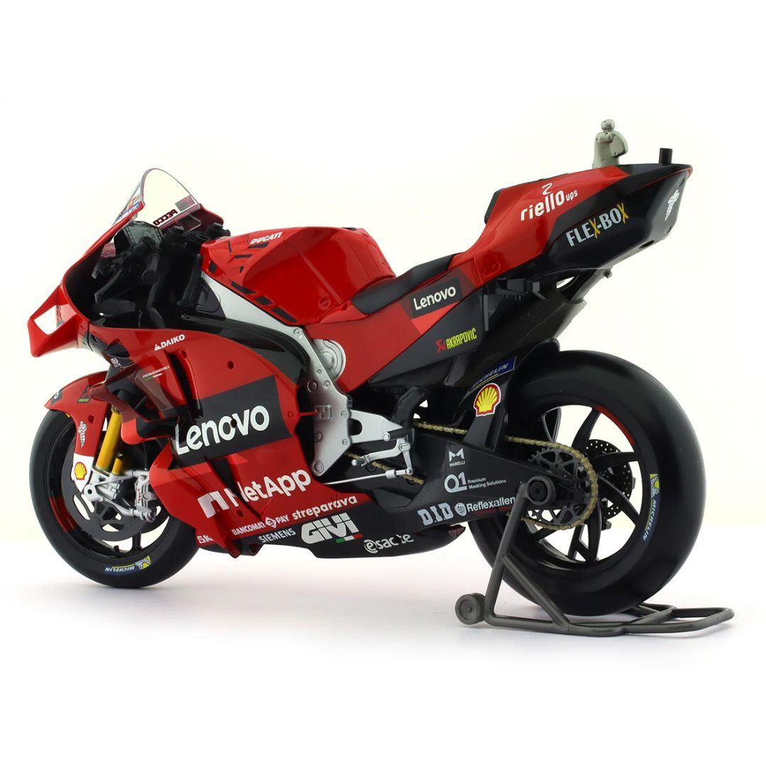 Ducati Lenovo team 2022 1:6 Scale Die-Cast bike by Bburago -Bburago - India - www.superherotoystore.com