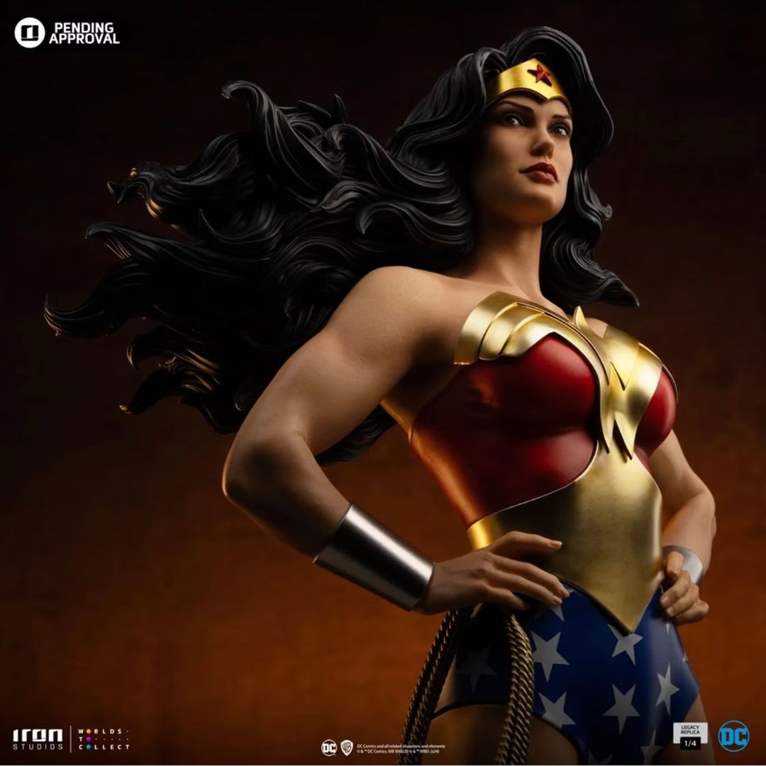 Wonder Woman - Dc Trinity - Legacy Replica Statue  By Iron Studios -Iron Studios - India - www.superherotoystore.com