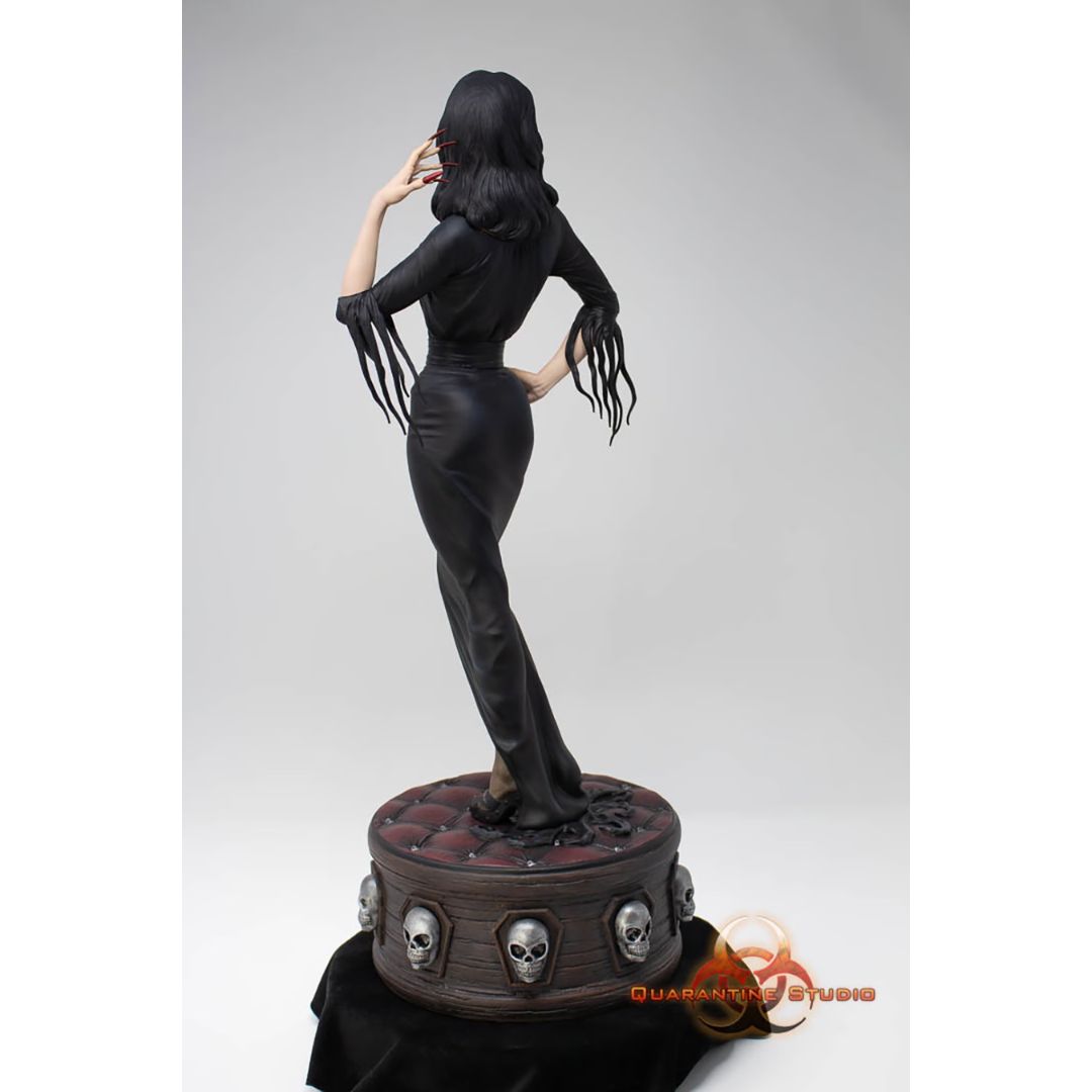 Vampira Statue By Sideshow Collectibles -Sideshow Collectibles - India - www.superherotoystore.com