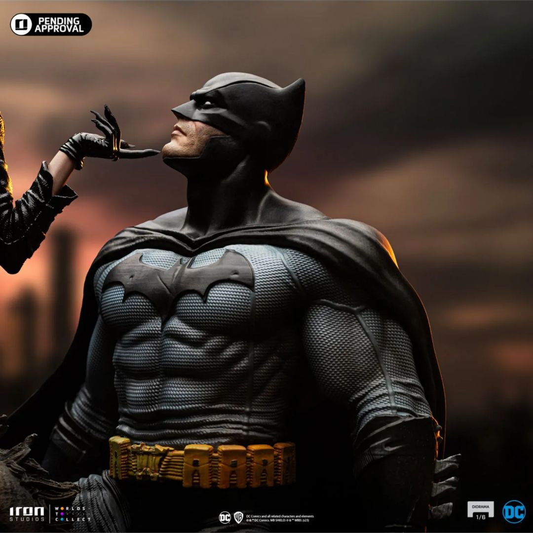 Batman and Catwoman Statue by Iron Studios -Iron Studios - India - www.superherotoystore.com
