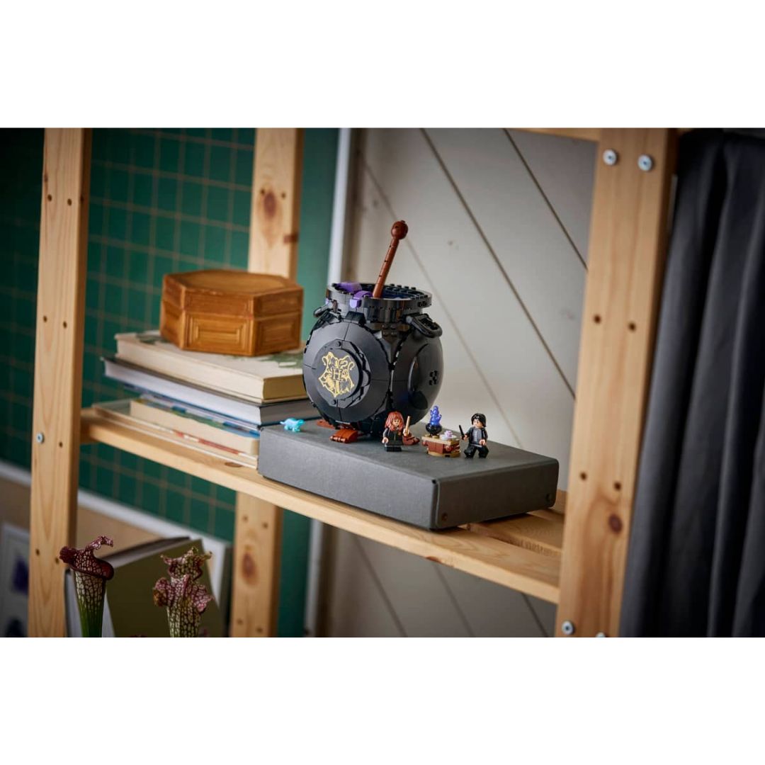 Harry Potter Hogwarts Castle: Hospital Wing By Lego -Lego - India - www.superherotoystore.com