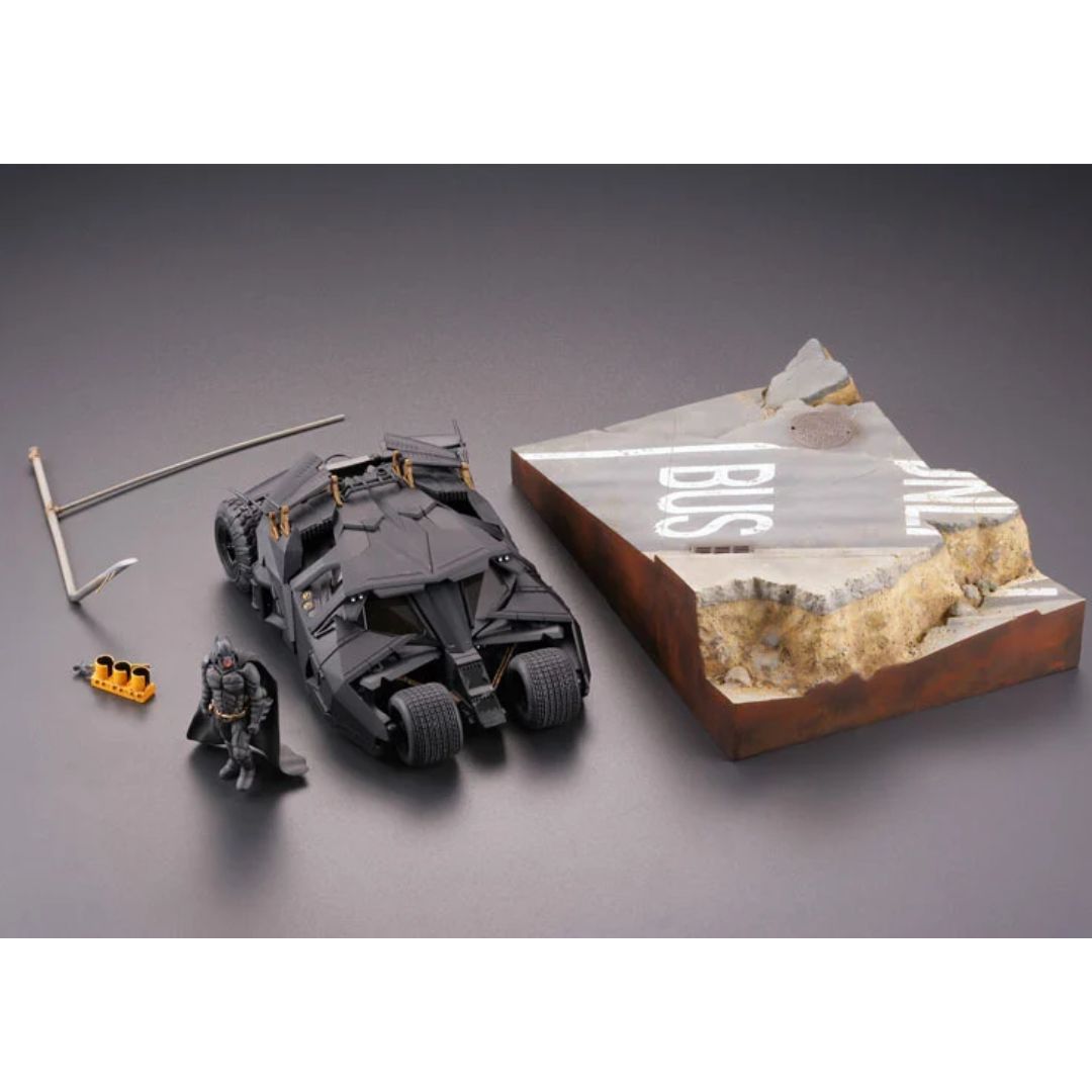 Lr054 Batmobile Tambler In Gotham City By Revoltech -Sideshow Collectibles - India - www.superherotoystore.com