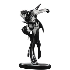 Batman Black and White Batman White Knight by Sean Murphy Sketch Edition Variant Resin 1:10 Scale Statue by Mcfarlane -McFarlane Toys - India - www.superherotoystore.com