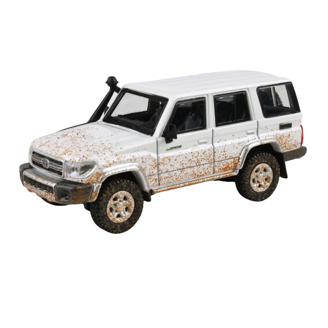 1:64 2014 Toyota Land Cruiser 76 Off Road Effect Lhd 1:64 Diecast Car By Para64