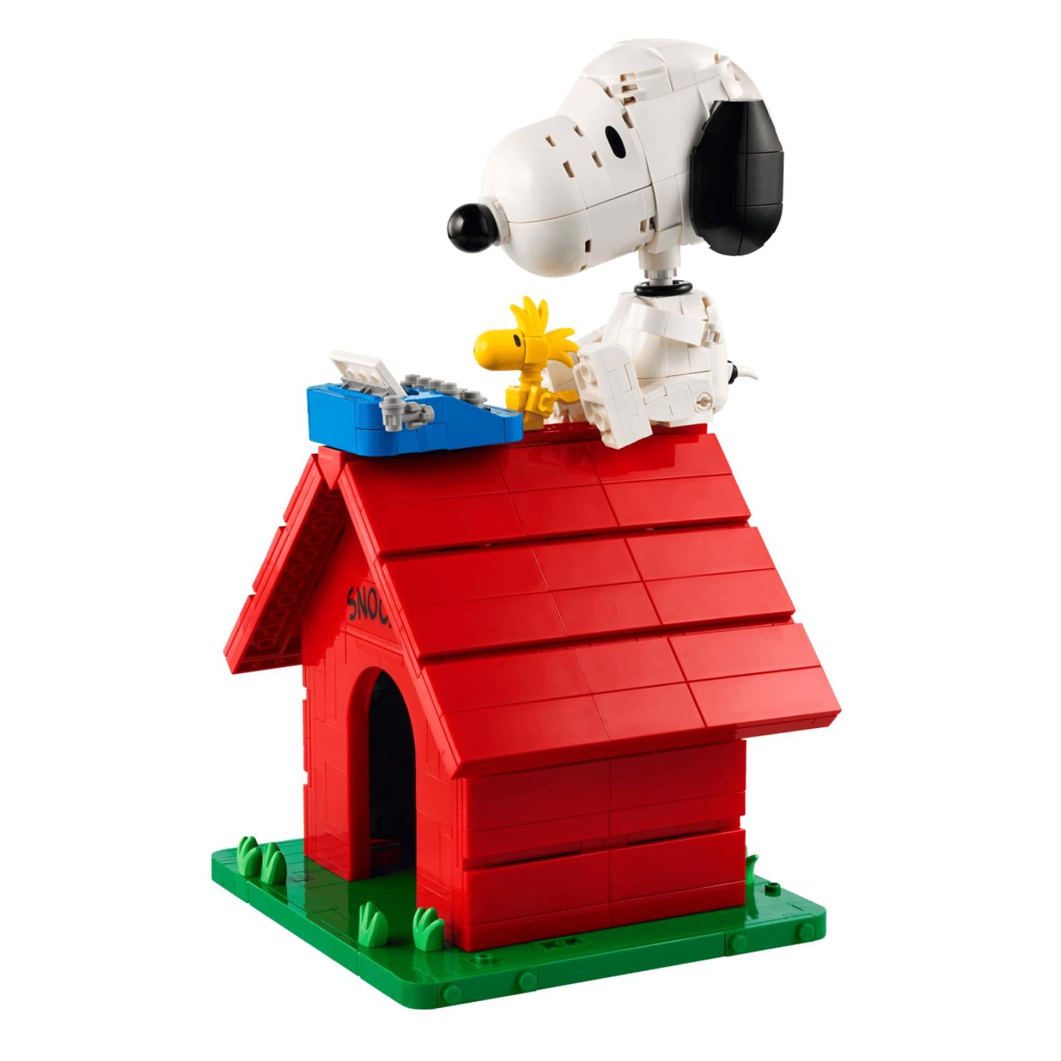 Peanuts: Snoopy'S Doghouse By Lego