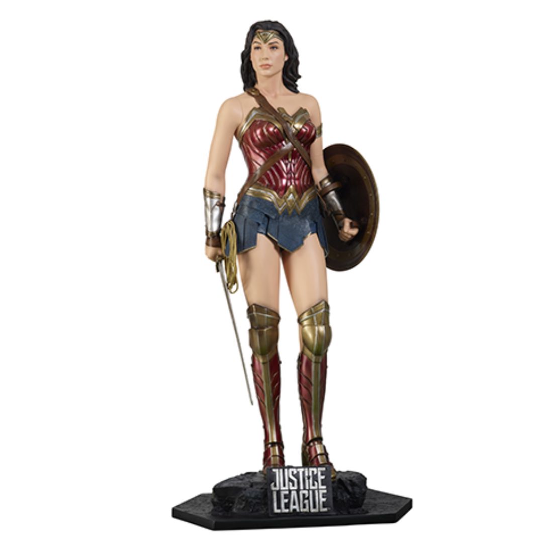 Wonder Woman - Life-Size Figure Justice League By Muckle Mannequin
