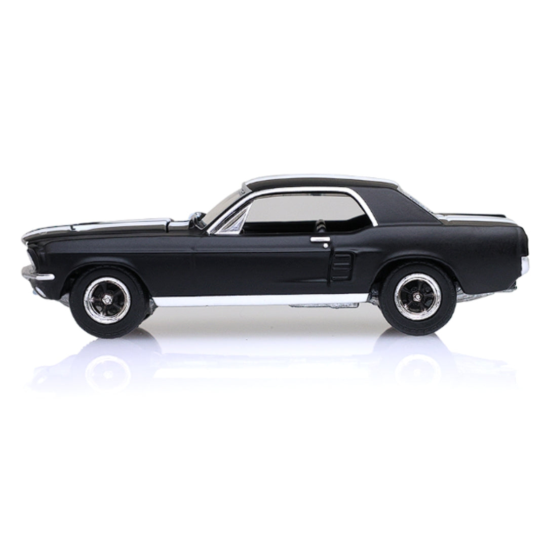 Hollywood Series 35 - Creed Ii (2018) - Adonis Creed'S 1967 Ford Mustang Coupe- Black With White Stripes Solid Pack 1:64 Scale Die-Cast Car By Green Light