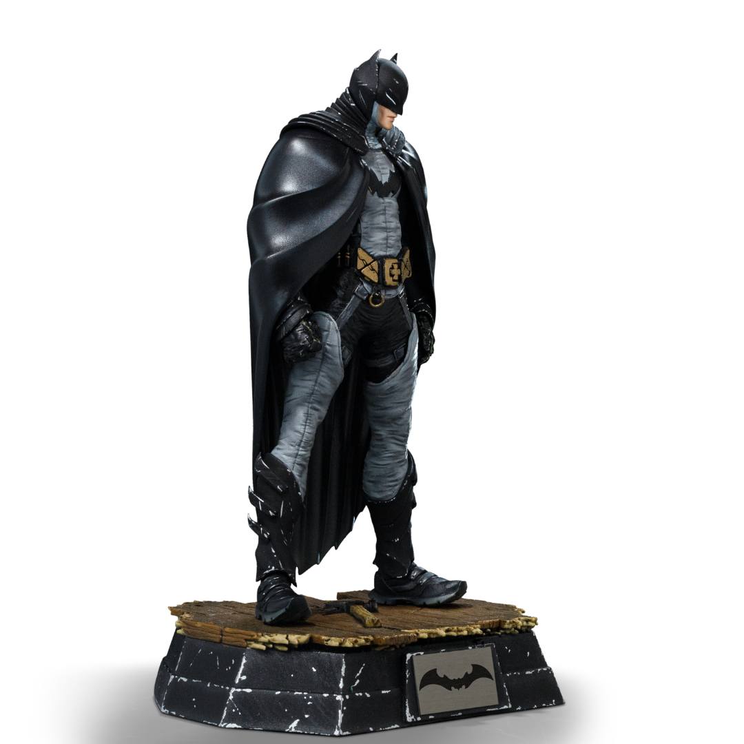 DC Comics Batman (Rafael Grampá) Statue by Iron Studios -Iron Studios - India - www.superherotoystore.com