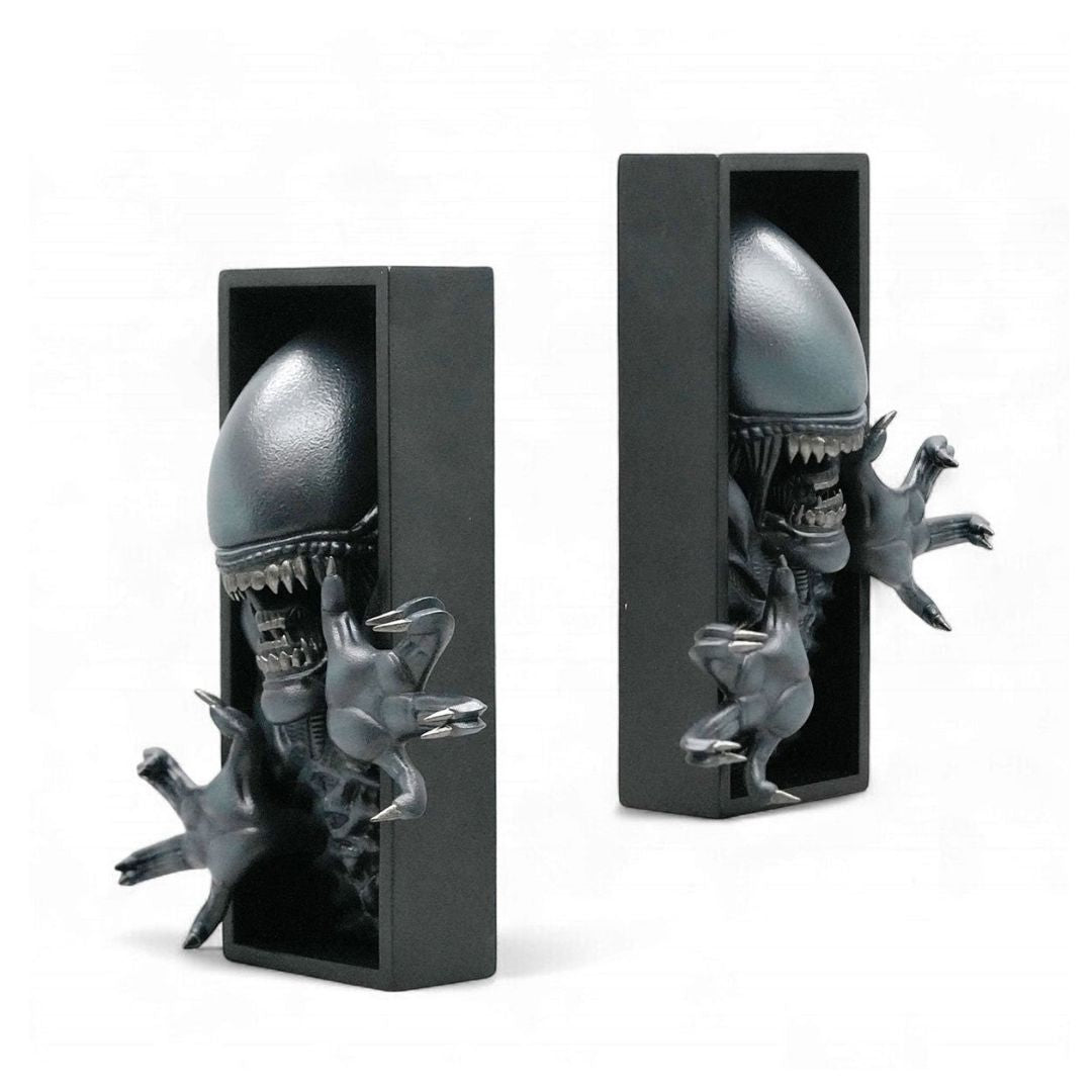 Alien Xenomorph Nook Statue By Culturefly -Culturefly - India - www.superherotoystore.com