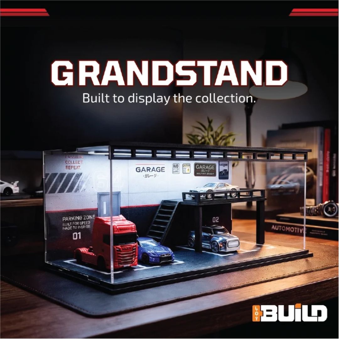 Garage - Large Diorama Grandstand Car By Legend Of Toys