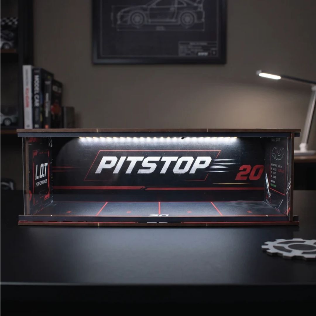 Pit Stop Diorama Black Car By Legend Of Toys