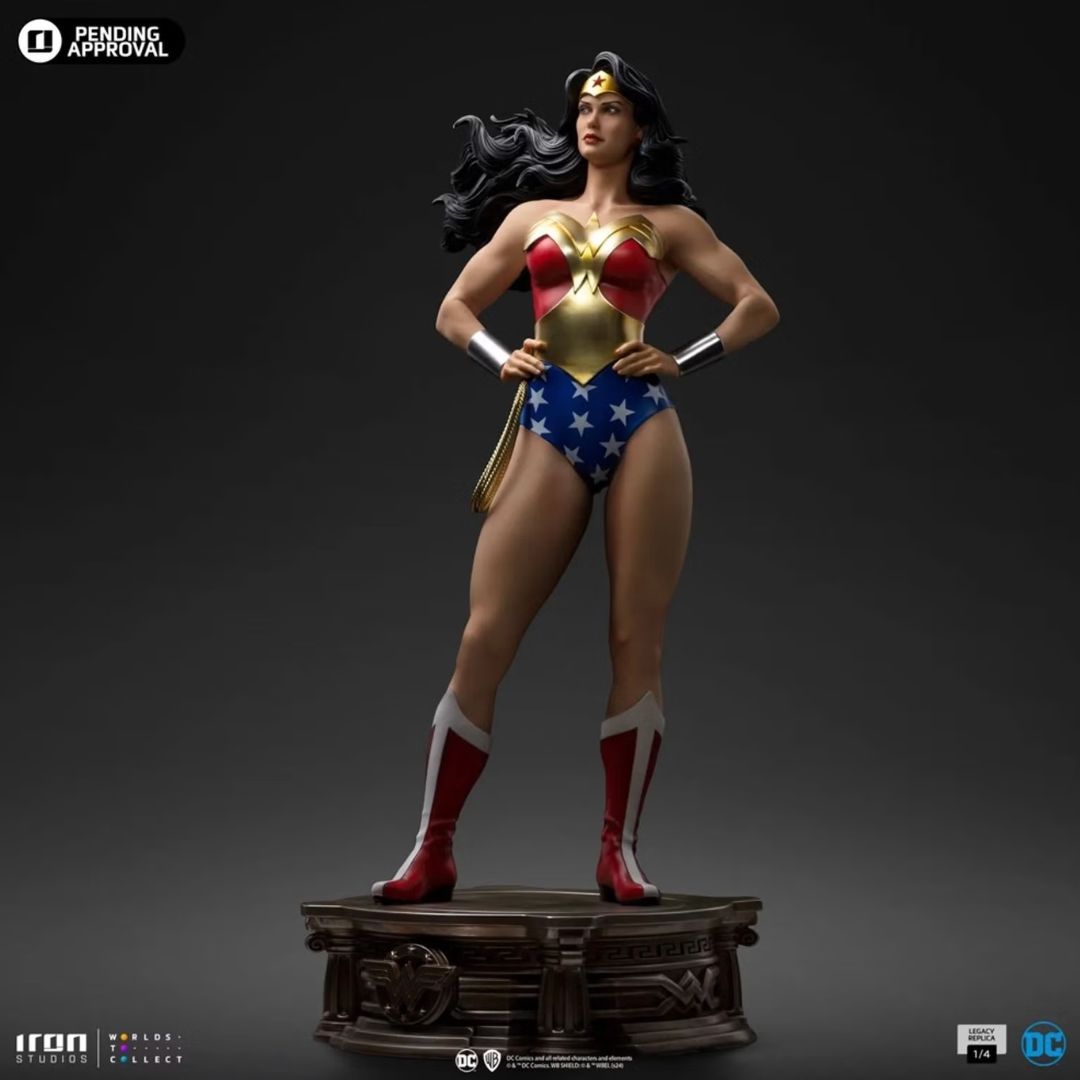Wonder Woman - Dc Trinity - Legacy Replica Statue  By Iron Studios -Iron Studios - India - www.superherotoystore.com