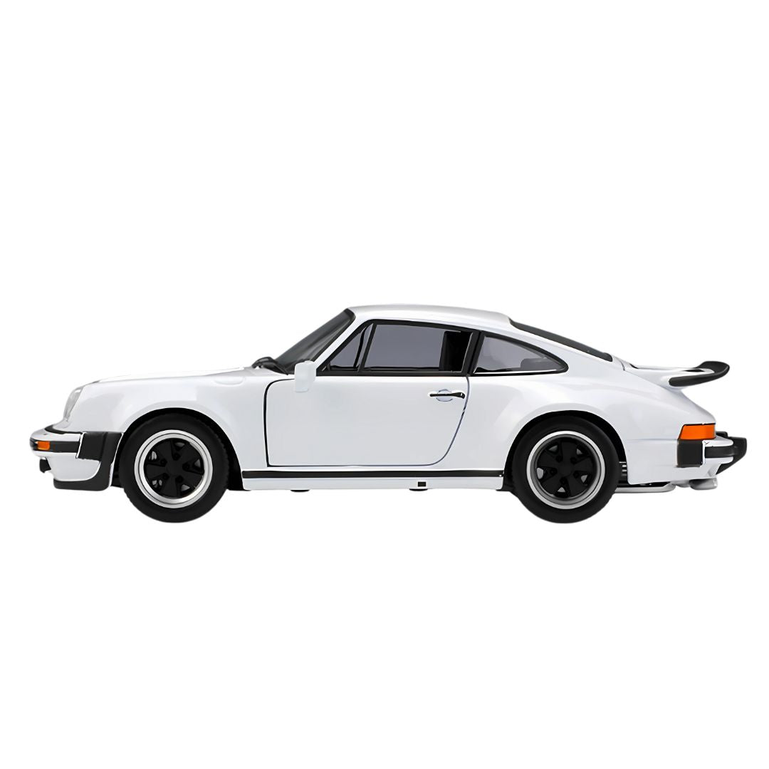 White Porsche 911 Turbo 1:24 Scale Die-Cast Car By Welly -Welly - India - www.superherotoystore.com