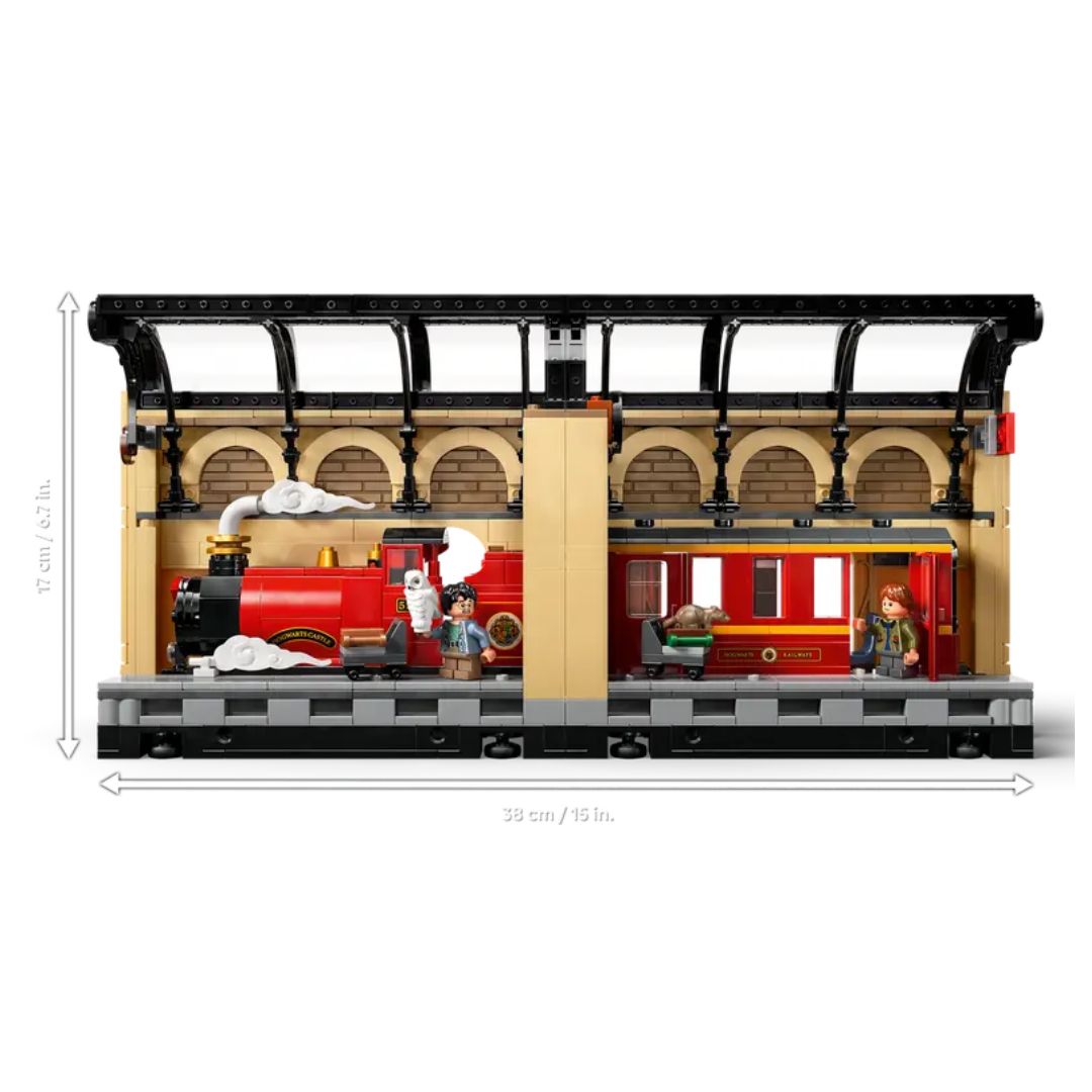 Harry Potter Book Nook: Hogwarts Express By Lego -Lego - India - www.superherotoystore.com