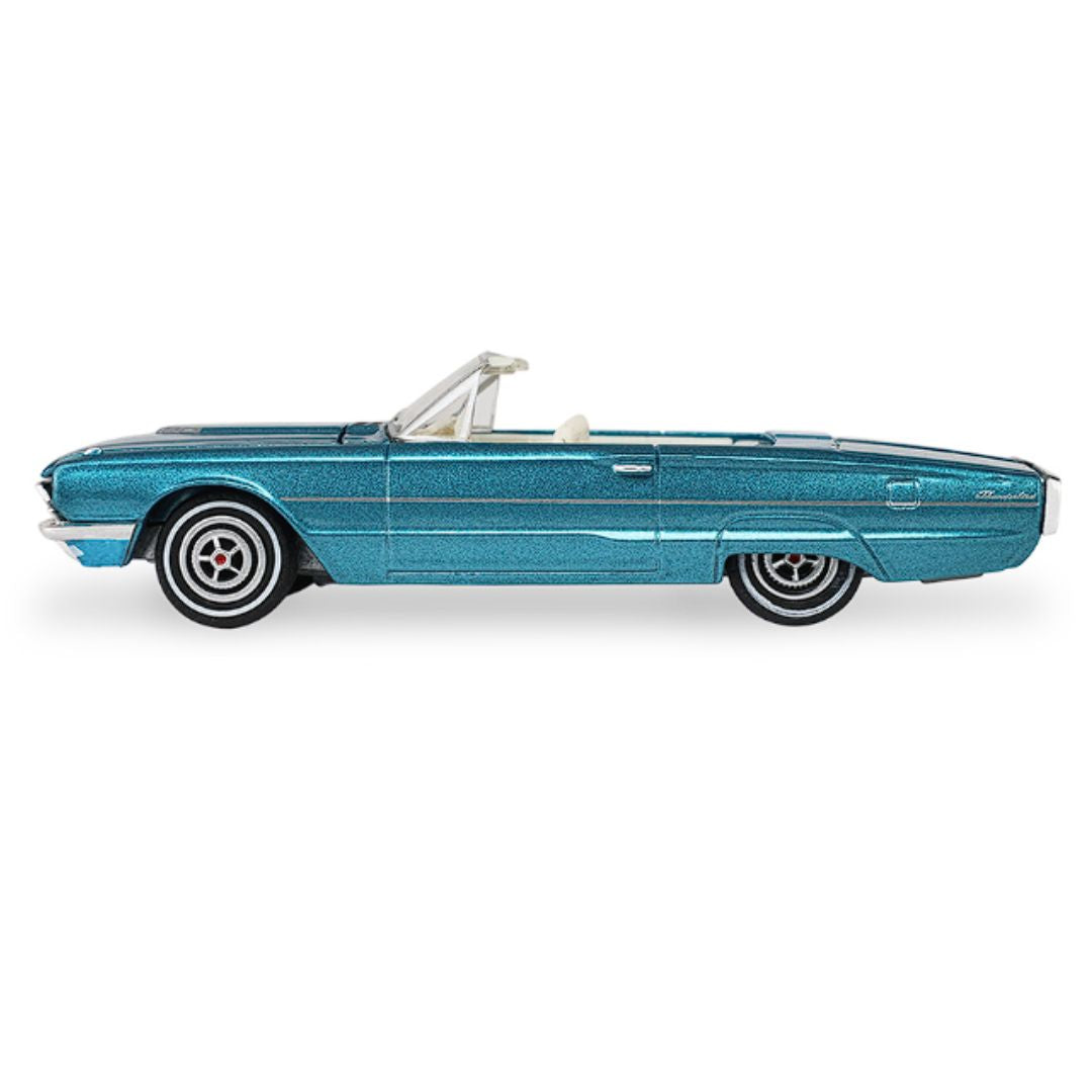 Thelma & Louise (1991) - 1966 Ford Thunderbird Convertible Solid Pack 1:64 Scale Die-Cast Car By Green Light