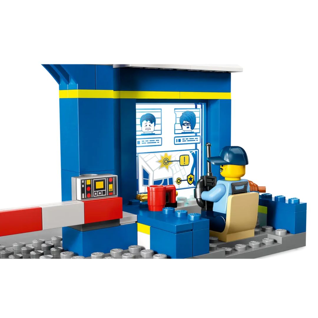 Police Station Chase by LEGO® -Lego - India - www.superherotoystore.com