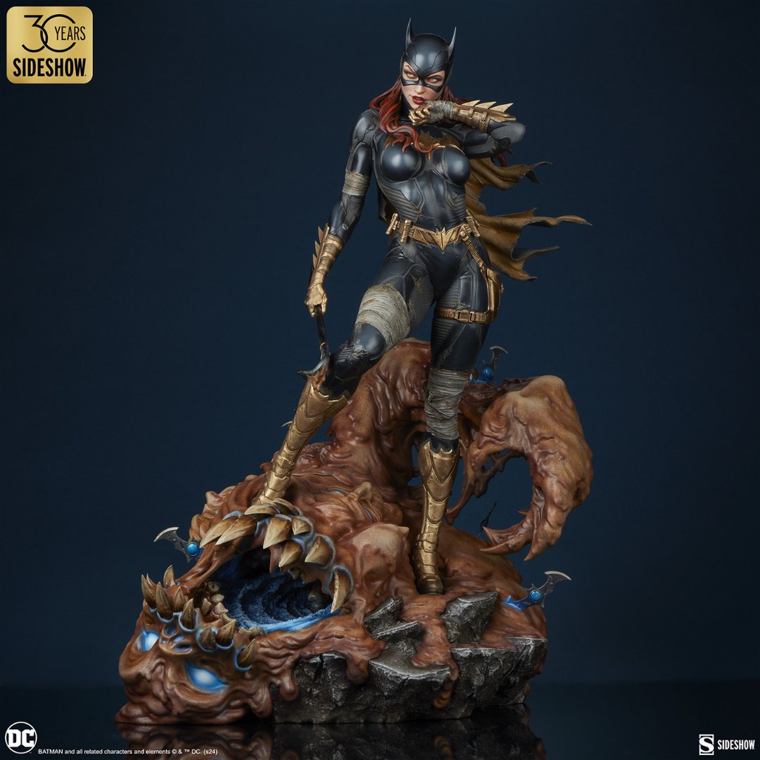 Batgirl Premium Format™ Statue by Sideshow Collectibles -Sideshow Collectibles - India - www.superherotoystore.com