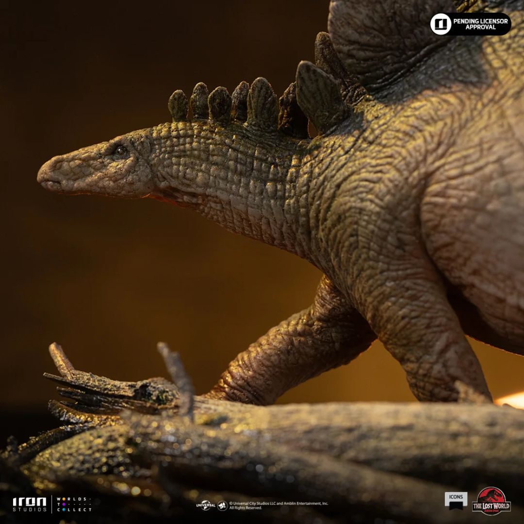 The Lost World: Jurassic Park Stegosaurus Icons Statue By Iron Studios