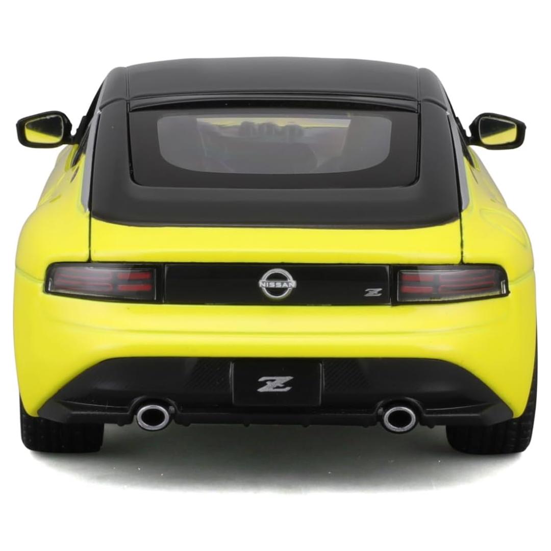 2022 Yellow Nissan 400Z 1:24 Scale Die-Cast Car by Maisto -Maisto - India - www.superherotoystore.com
