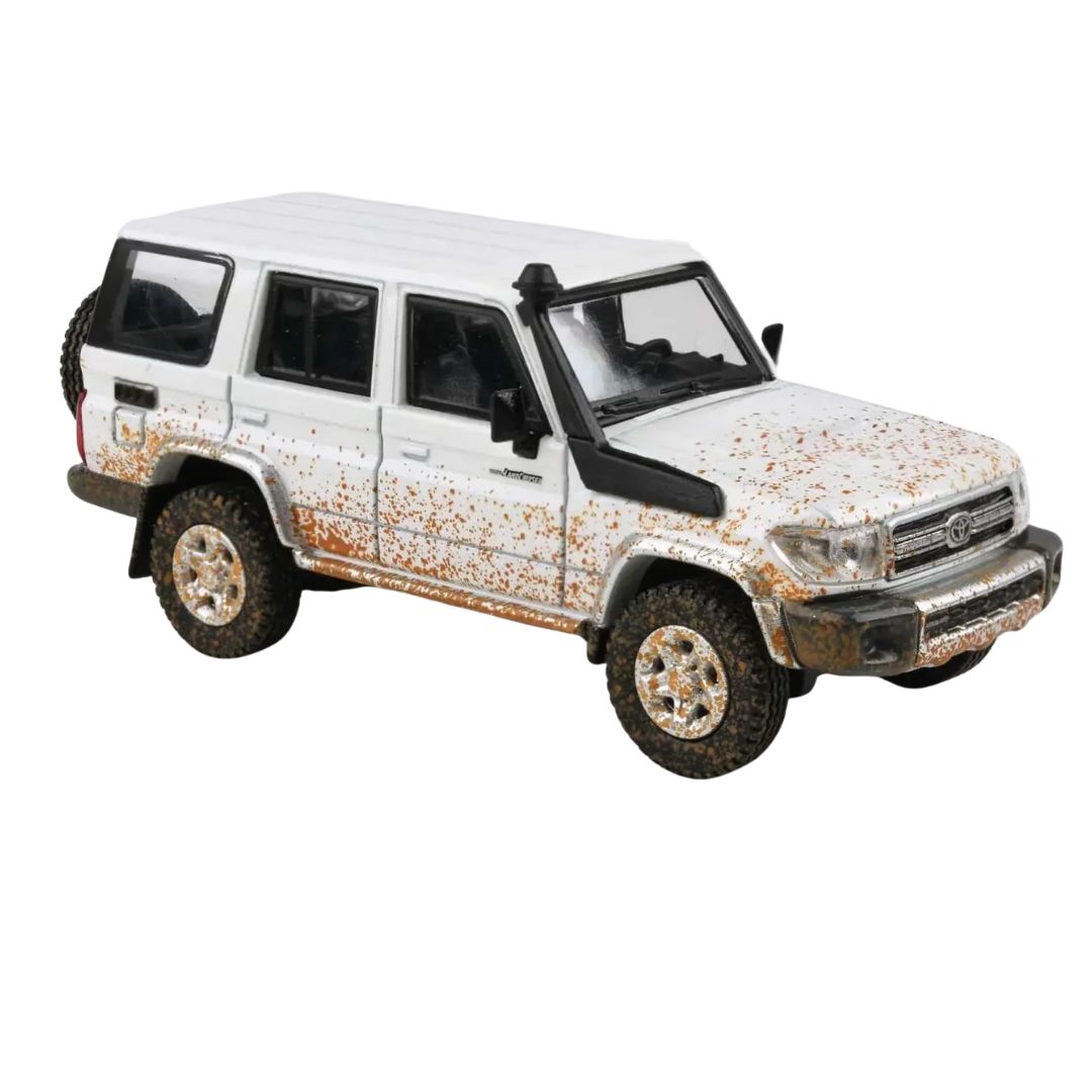 1:64 2014 Toyota Land Cruiser 76 Off Road Effect Lhd 1:64 Diecast Car By Para64