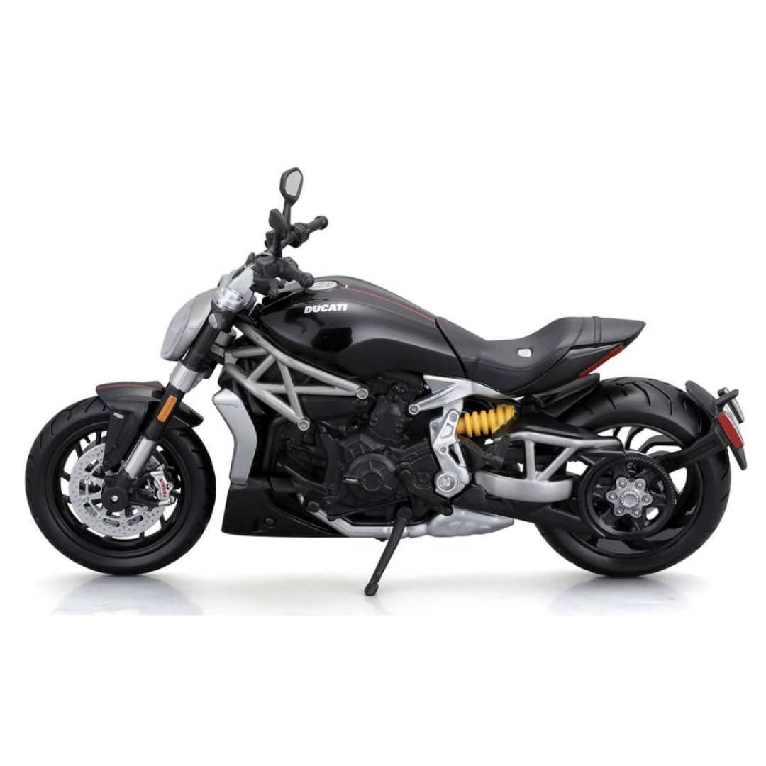 Black Ducati x Diavel S Die-cast Bike by Maisto -Maisto - India - www.superherotoystore.com