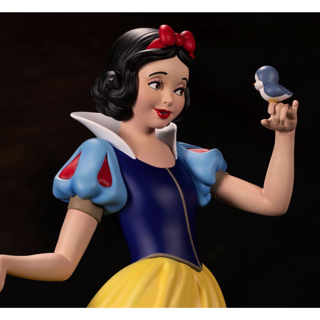 Snow White Statue By Pcs Collectibles