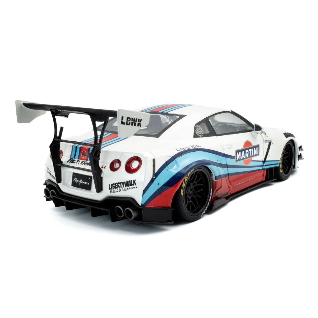 1:18 Nissan Gt-R (R35) W/ Liberty Walk Body Kit 2.0 M 2024 By Solido