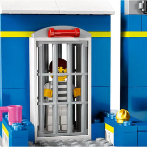 Police Station Chase by LEGO® -Lego - India - www.superherotoystore.com