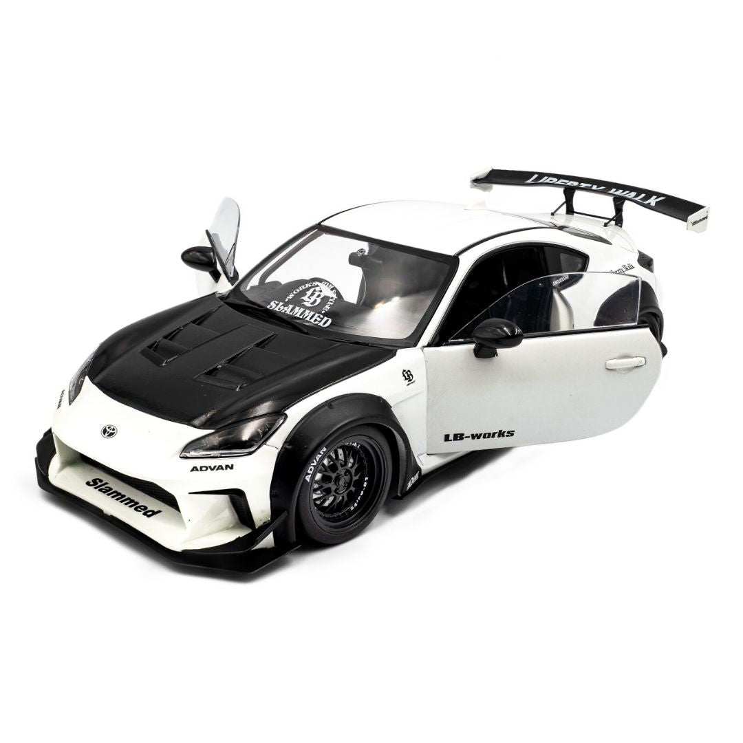 1:18 Toyota Gr86 Lbwk Body Kit Pearl White 2024 By Solido