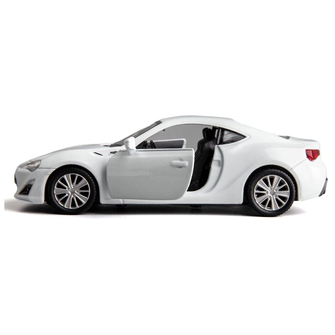 White Toyota 86 1:43 Scale Die-Cast Car By RMZ