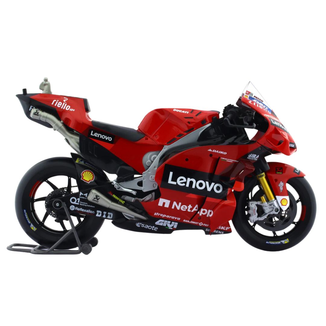 Ducati Lenovo team 2022 1:6 Scale Die-Cast bike by Bburago -Bburago - India - www.superherotoystore.com