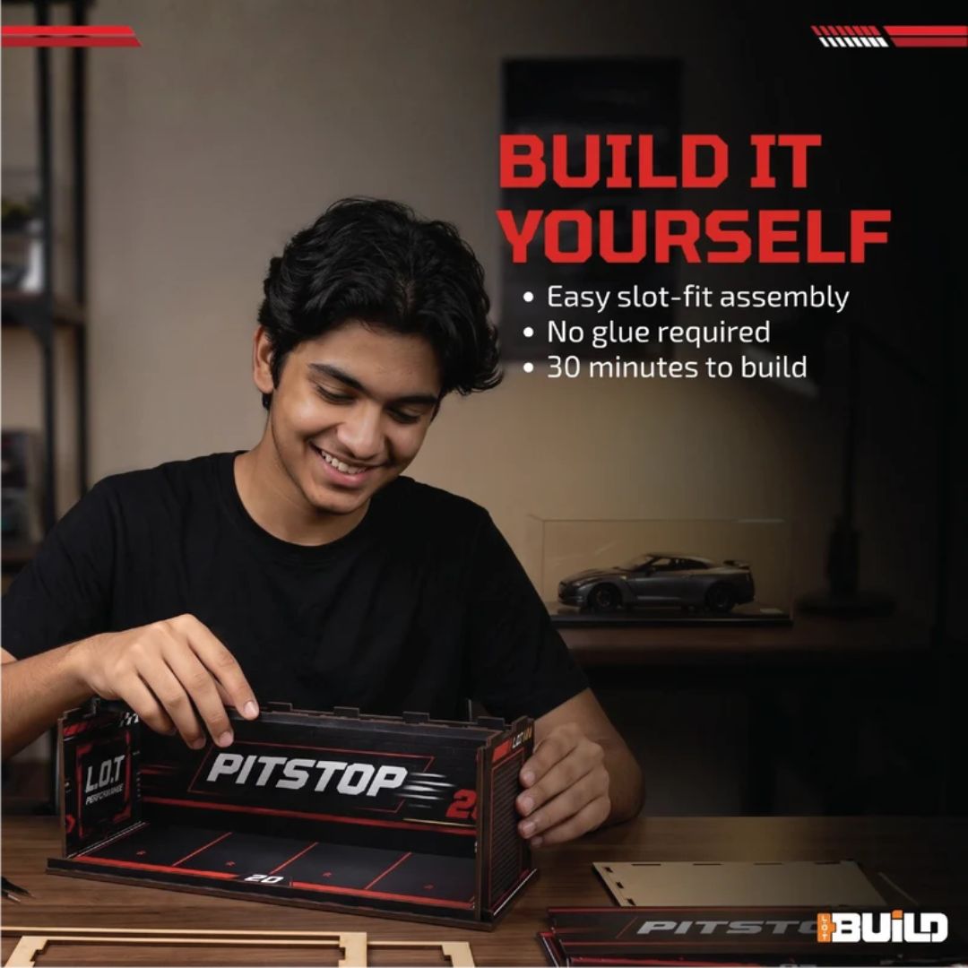 Pit Stop Diorama Black Car By Legend Of Toys