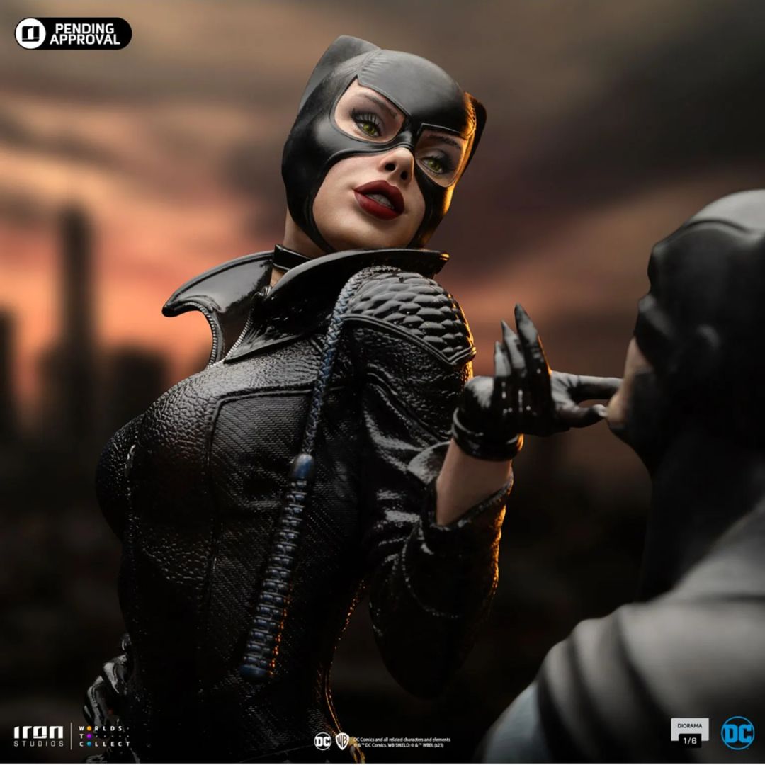 Batman and Catwoman Statue by Iron Studios -Iron Studios - India - www.superherotoystore.com