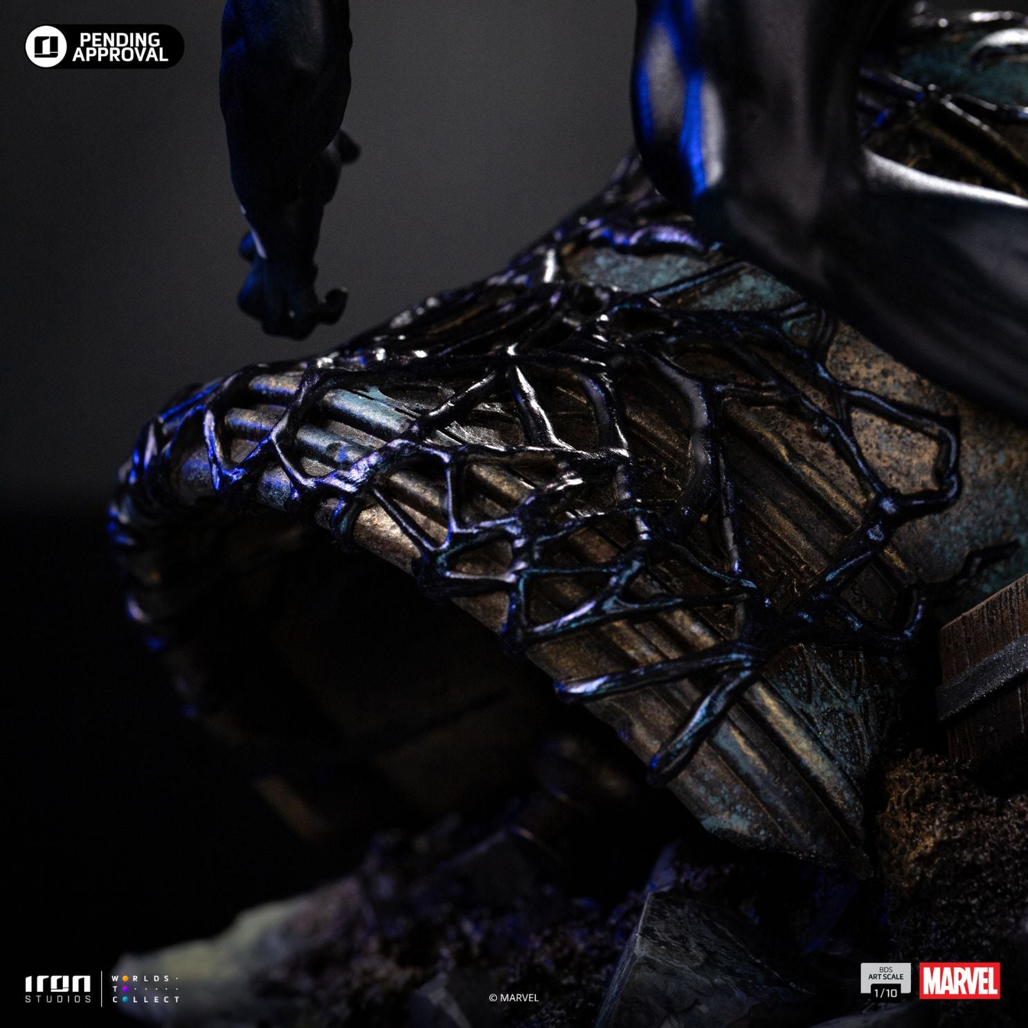 Spider-Man Black Bds Art Statue By Iron Studios