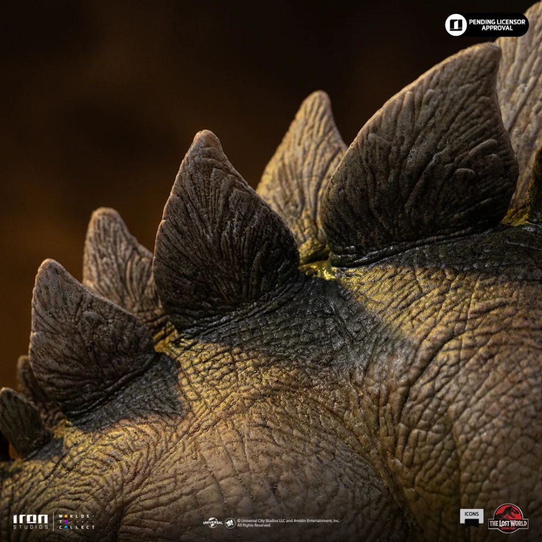 The Lost World: Jurassic Park Stegosaurus Icons Statue By Iron Studios