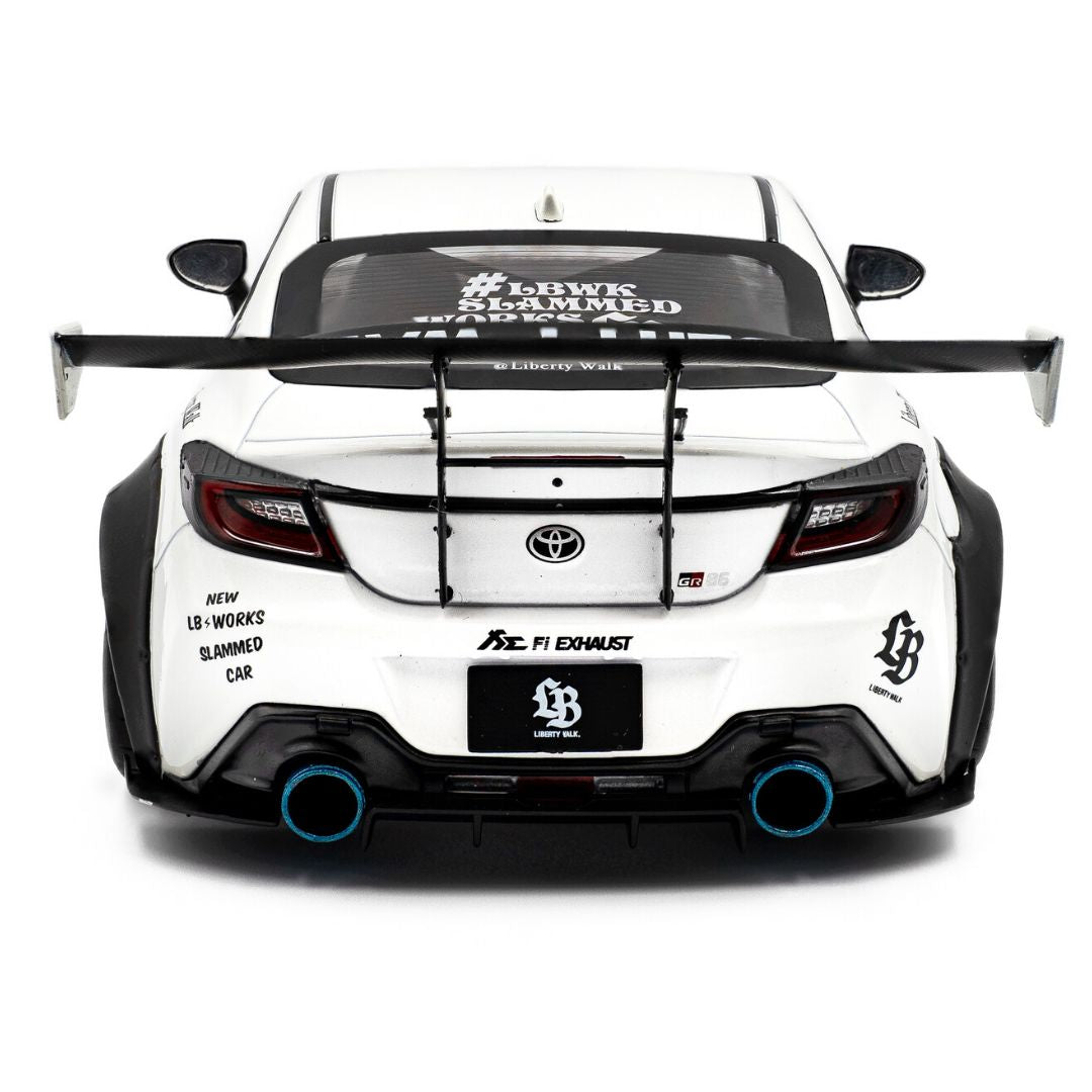 1:18 Toyota Gr86 Lbwk Body Kit Pearl White 2024 By Solido