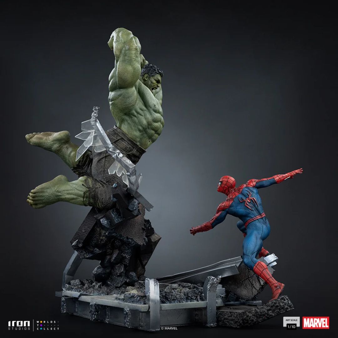 Spider-Man: Brand New Day Spider-Man Vs Hulk Statue By Iron Studios