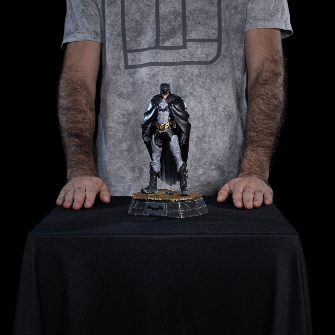 DC Comics Batman (Rafael Grampá) Statue by Iron Studios -Iron Studios - India - www.superherotoystore.com