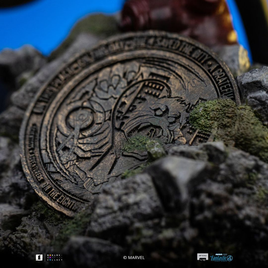 Invisible Woman Art Scale Statue By Iron Studios -Iron Studios - India - www.superherotoystore.com