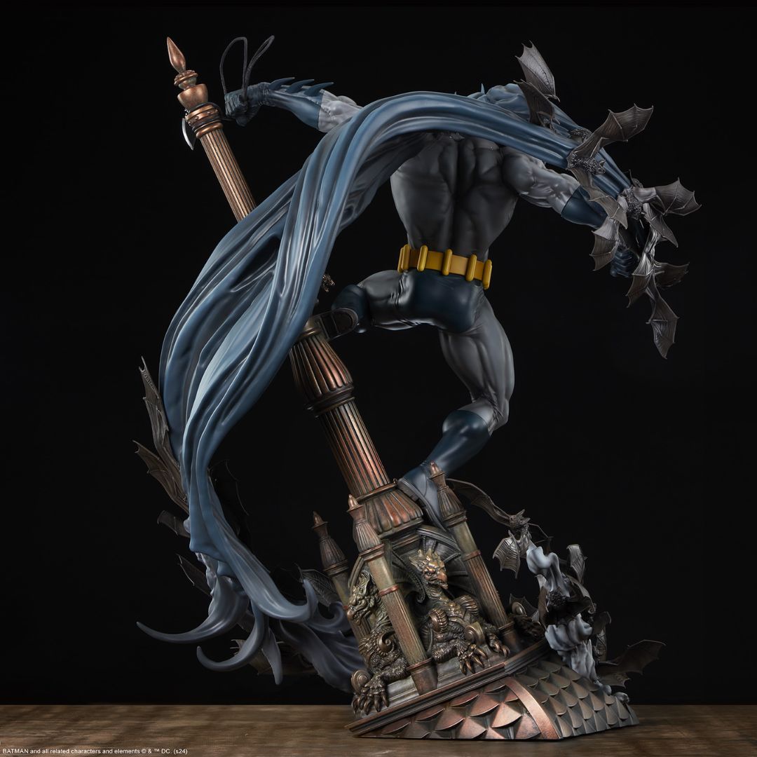 Batman™ Premium Format™ statue by Sideshow Collectibles -Sideshow Collectibles - India - www.superherotoystore.com
