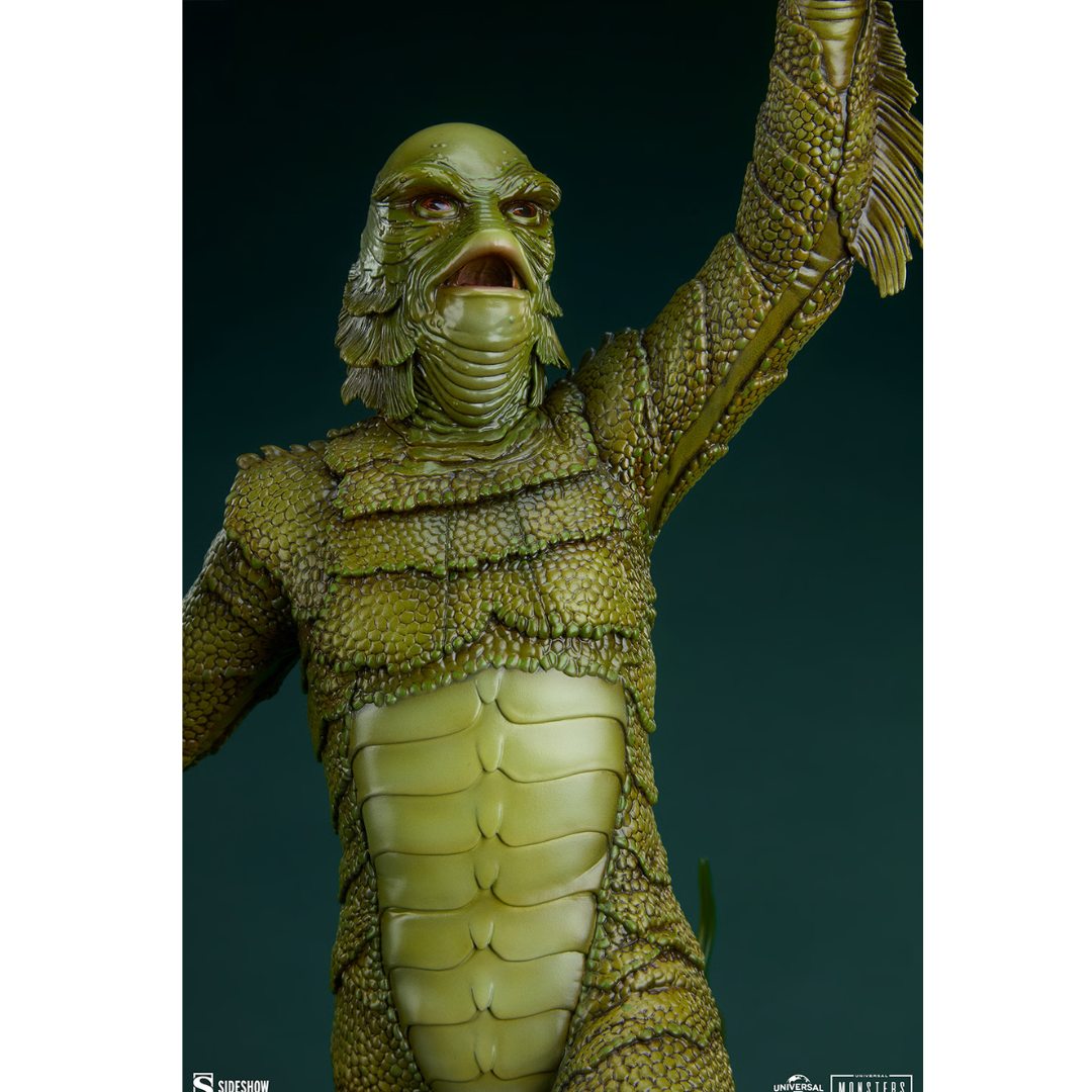 Creature From The Black Lagoon Premium Format Statue By Sideshow Collectibles