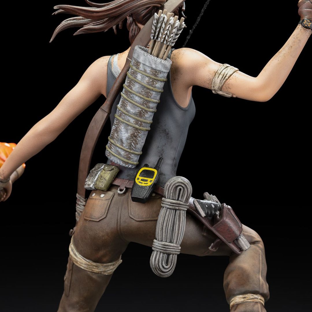 Tomb Raider Lara Croft Survivor Era Pvc Statue By Dark Horse Comics -Dark Horse - India - www.superherotoystore.com