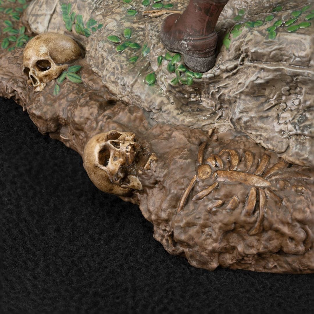 Tomb Raider Lara Croft Survivor Era Pvc Statue By Dark Horse Comics -Dark Horse - India - www.superherotoystore.com