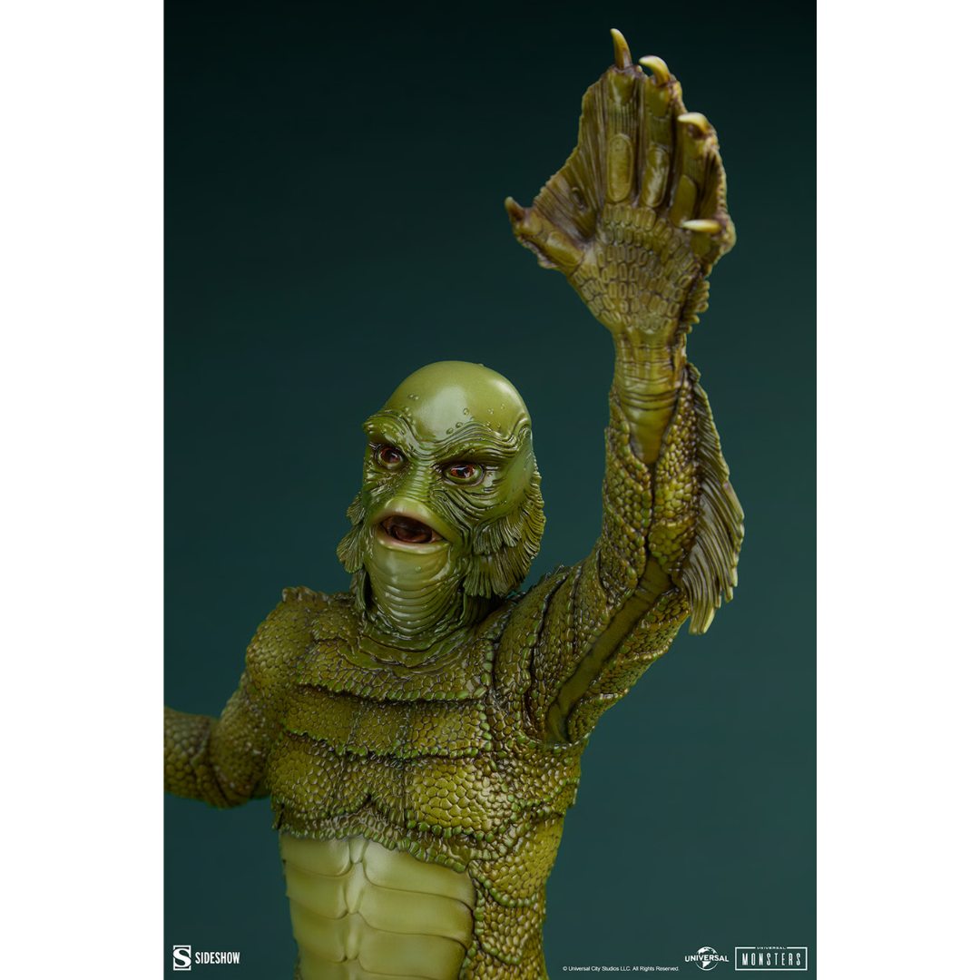 Creature From The Black Lagoon Premium Format Statue By Sideshow Collectibles