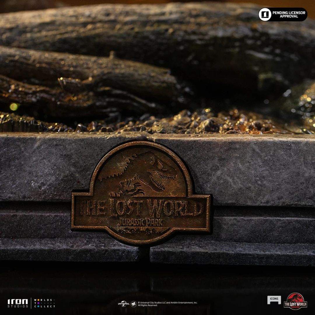 The Lost World: Jurassic Park Stegosaurus Icons Statue By Iron Studios