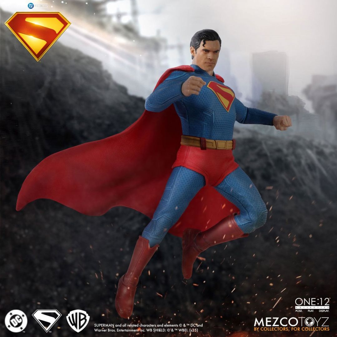 Superman 2025 Movie Version Superman And Little Krypton One:12 By Mezco Toys -Mezco Toys - India - www.superherotoystore.com