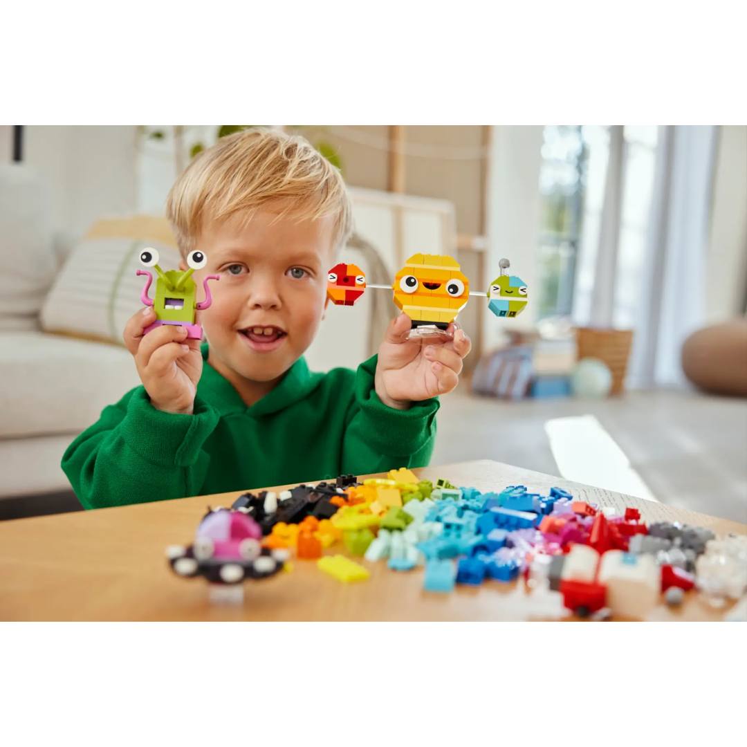 Lego Classic Creative Space Planets -Lego - India - www.superherotoystore.com