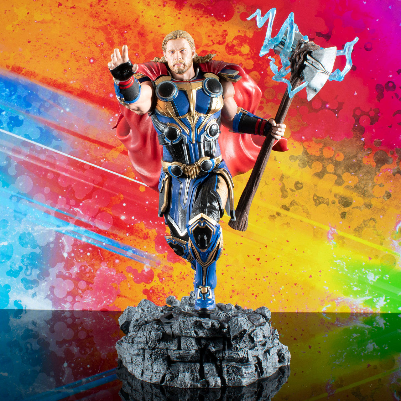 Marvel Gallery Thor: Love and Thunder Thor Deluxe Statue by Diamond Gallery -Diamond Gallery - India - www.superherotoystore.com