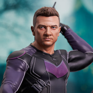 Marvel Hawkeye 1:6 Scale Mini-Bust by Diamond Select Toys -Diamond Gallery - India - www.superherotoystore.com